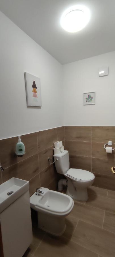 Hella Vendeghaz Hotel Eger Ngoại thất bức ảnh
